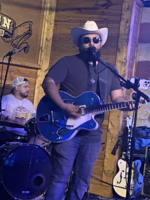 R & J Saloon by null