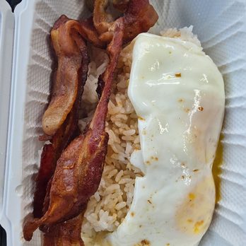 Why'z - Breakfast with over easy eggs - Food Trucks Near Me Why'z - Breakfast with over easy eggs - Food Trucks Near Me