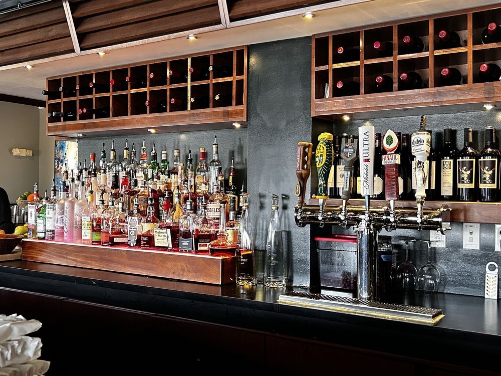 Cazzy's Corner Grill