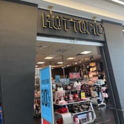 Hot Topic