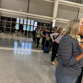 Avis - Long line behind me and in front (not pictured) - Car Rental Near Me - Hanover, Maryland Avis - Long line behind me and in front (not pictured) - Car Rental Near Me - Hanover, Maryland