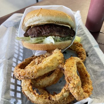 Mariscos Lozano's Cafe - Cheeseburger with gourmet onion rings - Mexican Near Me - Bastrop, Texas
