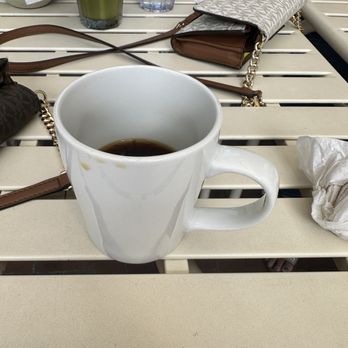 Casa Blanca - Black pour I bet. Yum! - Coffee & Tea Near Me - Wilmington, North Carolina Casa Blanca - Black pour I bet. Yum! - Coffee & Tea Near Me - Wilmington, North Carolina