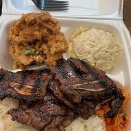 Garlic chicken & kalbi ribs mixed Garlic chicken & kalbi ribs mixed