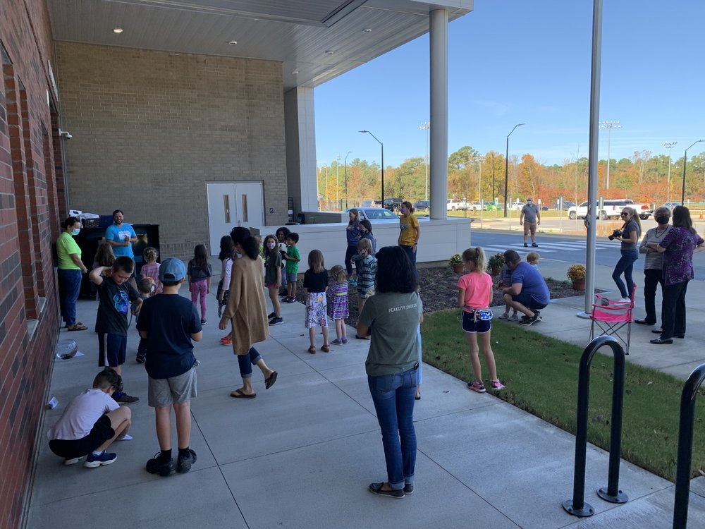 PEAK CITY CHURCH Updated June 2024 44 Photos 1501 Laura Duncan Rd