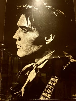 Memphis Mansion by null