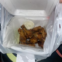 Tower Bar & Grill - Tower Grilled Wings