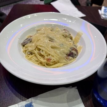 Carnegie Diner & Cafe - Spaghetti carbonara - Breakfast & Brunch Near Me - New York, New York