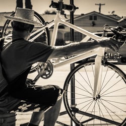 Broken Spoke Mobile Bicycle Repair - Adjusting shifting. Scott took a good amount of time getting the shifts done right.