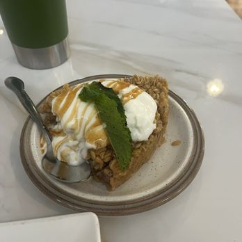 Porchlight Coffee - Oatmeal pie with crème - Coffee & Tea Near Me - Akron, Ohio