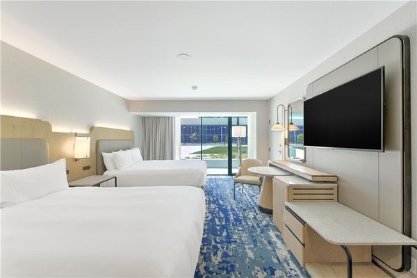 Hilton Anaheim by null