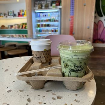 The Hive - Superfood Eats - Matcha and Cappuccino - Cafes Near Me - Los Angeles, California