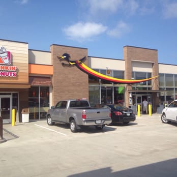 Roadrunner Market 145 - the outside of a dunkin donuts store - Convenience Stores Near Me - Kingsport, Tennessee Roadrunner Market 145 - the outside of a dunkin donuts store - Convenience Stores Near Me - Kingsport, Tennessee