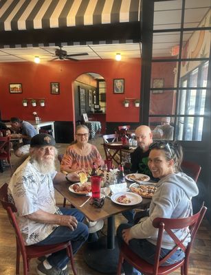 Vinny's Pizzeria by null