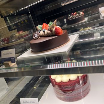 Paris Baguette - Bakeries Near Me - Temecula, California Paris Baguette - Bakeries Near Me - Temecula, California