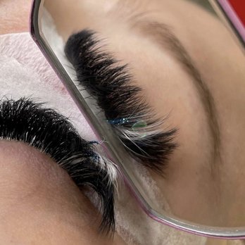 Looks By Sierraa - Eyelash Service Near Me Looks By Sierraa - Eyelash Service Near Me