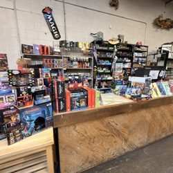 Merlyn's Comics And Games