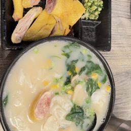 Supreme Fish Maw Chicken Noodle Soup