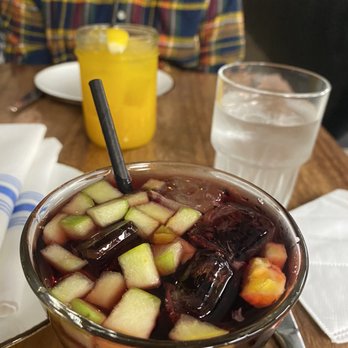 Limón - Sangría - Peruvian Near Me - Oakland, California