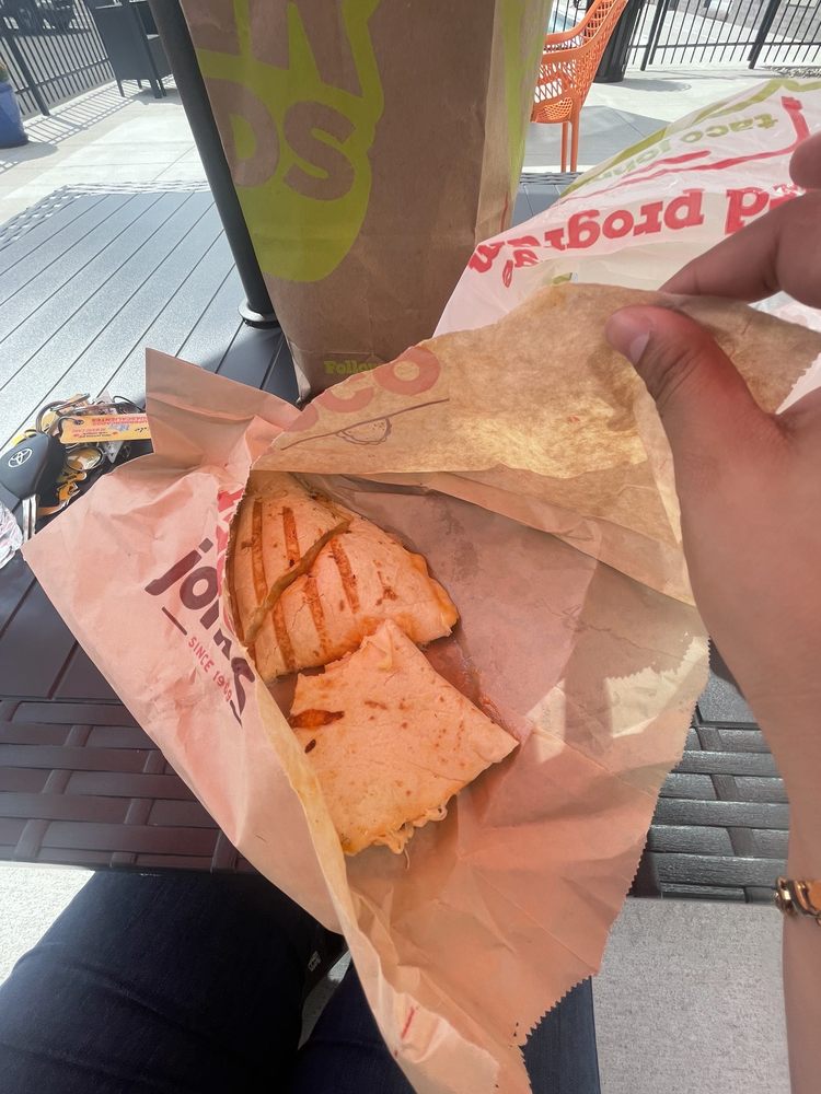 TACO JOHN’S Updated July 2024 11 Reviews 525 E Brannon Rd