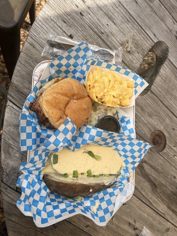 MORAWSKI BARBECUE 24 Photos Skyline Dr, Rutland, Massachusetts