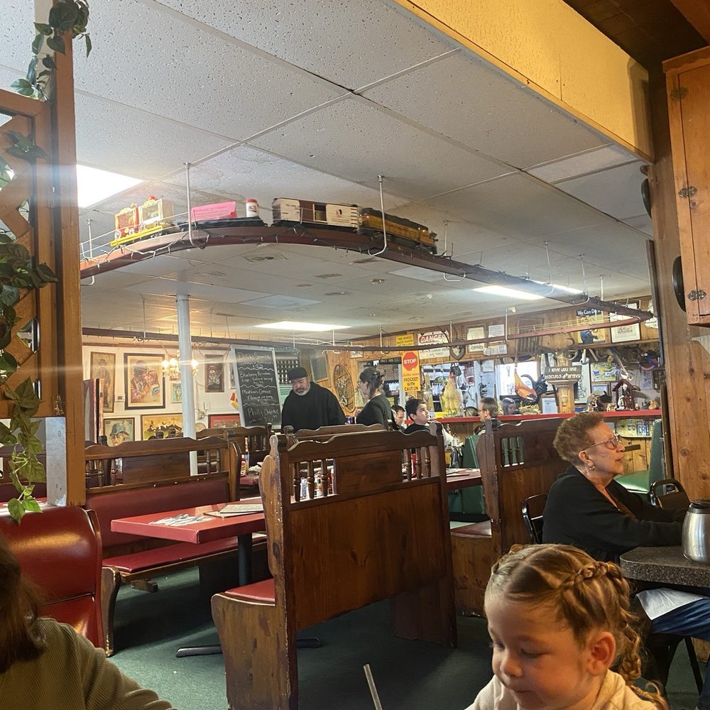 Cricket Country Kitchen - Breakfast & Brunch Near Me - Sacramento, California Cricket Country Kitchen - Breakfast & Brunch Near Me - Sacramento, California