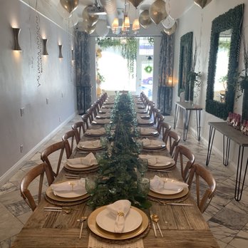 Violet Cactus Petite - Table setting decorated by Violet Catus - Party Equipment Rentals Near Me - Burbank, California