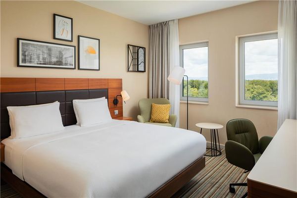 Hilton Frankfurt Airport by null