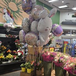 Kroger - Easter Balloons Spring Time April Showers ready!