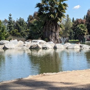 Almansor Park - Parks Near Me - Alhambra, California