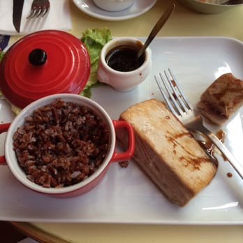 Café Dalayrac - Seared Tuna with red rice - Brasseries Near Me - Paris, 75 Café Dalayrac - Seared Tuna with red rice - Brasseries Near Me - Paris, 75
