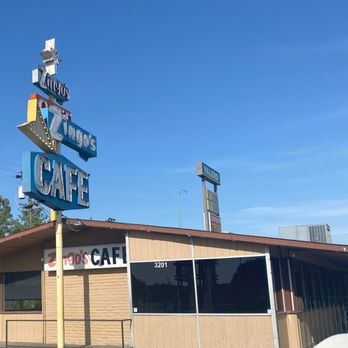 Zingo's Cafe - Storefront - Breakfast & Brunch Near Me - Bakersfield, California