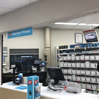 Walgreens - I have been standing here for the last 5 min. They must be very busy. They walk right by and don't even recognize my existence. - Cosmetics & Beauty Supply Near Me - Hillsboro, Oregon Walgreens - I have been standing here for the last 5 min. They must be very busy. They walk right by and don't even recognize my existence. - Cosmetics & Beauty Supply Near Me - Hillsboro, Oregon