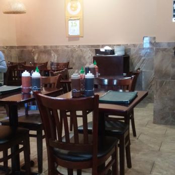 Binh Duong - Clean place that filled up pronto - Vietnamese Near Me - Bloomfield, New Jersey