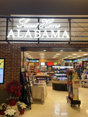 Birmingham-Shuttlesworth International Airport by null