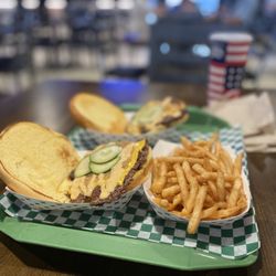 Gibson Food Hall and Market - Kaiju burger 10/10!