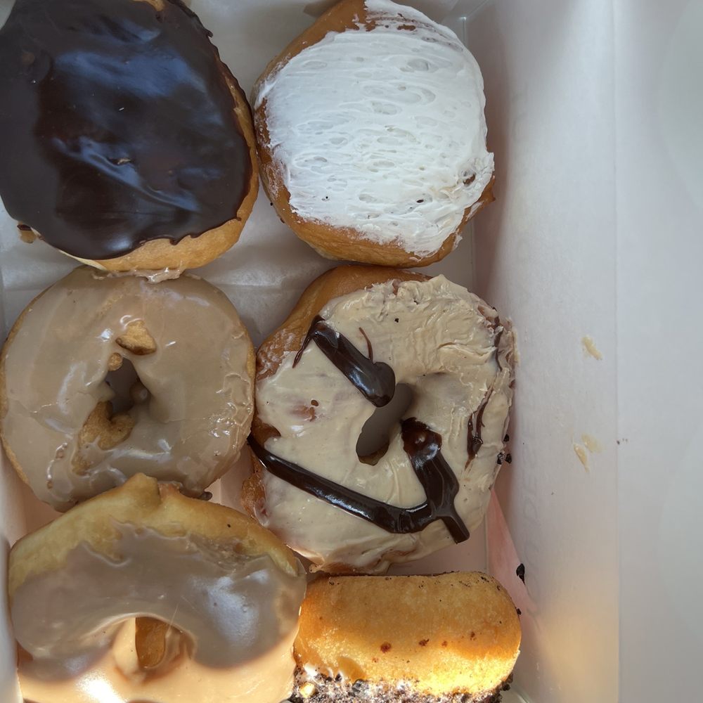 Jerry's Cakes & Donuts - Bakeries Near Me - Rapid City, South Dakota Jerry's Cakes & Donuts - Bakeries Near Me - Rapid City, South Dakota