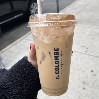 La Colombe Bowery - Oat milk draft w/ vanilla - Coffee & Tea Near Me - New York, New York