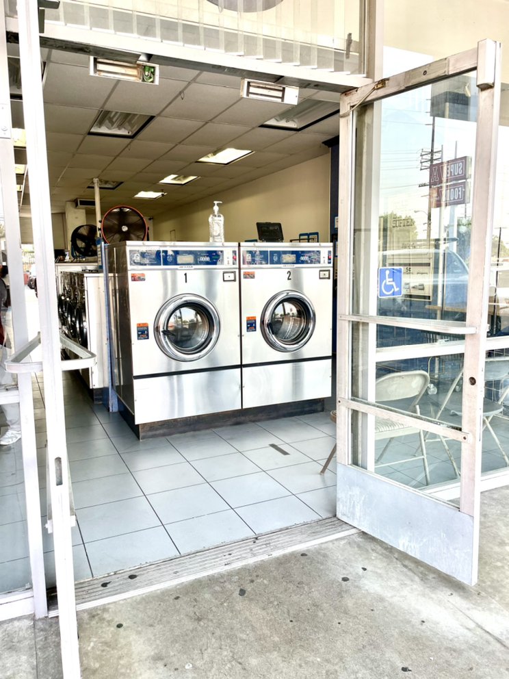 COIN LAUNDRY LAVANDERIA Updated September 2024 13110 Downey Ave
