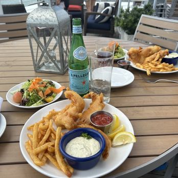 Moonrakers - Fish and chips with salad - American Near Me - Beaufort, North Carolina Moonrakers - Fish and chips with salad - American Near Me - Beaufort, North Carolina