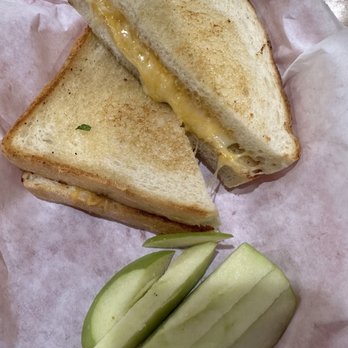 Fisherman's Cove - Grilled Cheese (4 stars) - Seafood Near Me - Bodega Bay, California Fisherman's Cove - Grilled Cheese (4 stars) - Seafood Near Me - Bodega Bay, California