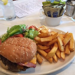 Le Bistro - Burger. Was good.