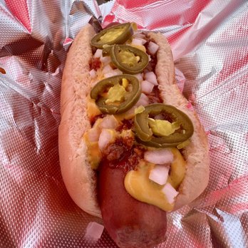 Grateful Redz Hot Dogz - Hot dog with chili sauce, peppers, onions and mustard - Food Trucks Near Me Grateful Redz Hot Dogz - Hot dog with chili sauce, peppers, onions and mustard - Food Trucks Near Me