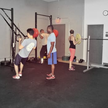 Paramount Personal Training - Small Group Personal Training Class - Trainers Near Me - Chicago, Illinois