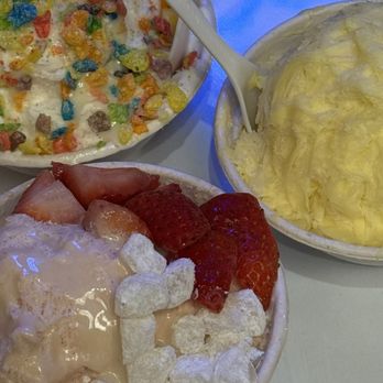 Powder - Cereal Snow (top left), Guava Snow (bottom left) and Mango Snow (middle right) - Desserts Near Me - San Francisco, California