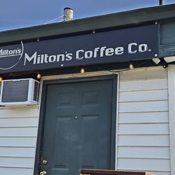 Milton's Coffee Co - Only two cars in line today :-) good for me