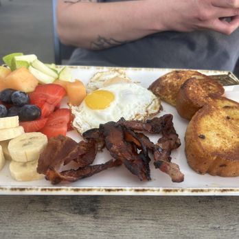Madres Brunch - 2 egg breakfast - Breakfast & Brunch Near Me - Long Beach, California Madres Brunch - 2 egg breakfast - Breakfast & Brunch Near Me - Long Beach, California