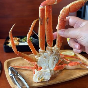 7 Japanese BBQ & Sushi - This crab was meaty and sweet! It's not even crab season and yet this crab was so good! - Sushi Bars Near Me - Irvine, California