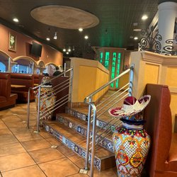 El Toro Bar and Grill - Dining area