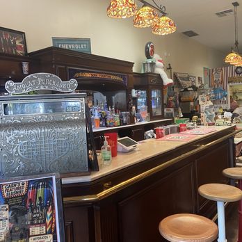Savvy's Downtown Sweets - Ice cream bar - Ice Cream & Frozen Yogurt Near Me - Gilroy, California Savvy's Downtown Sweets - Ice cream bar - Ice Cream & Frozen Yogurt Near Me - Gilroy, California